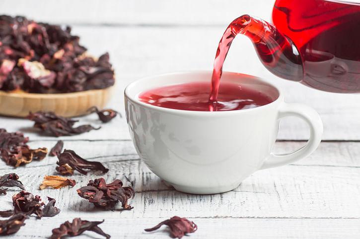 5 Health Benefits of Hibiscus Tea