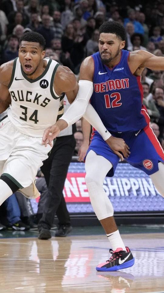 Antetokounmpo Scores 59 And Bucks Beat Pistons 127-120 In Overtime