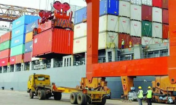 Merchandise exports in Oct up 17 pc