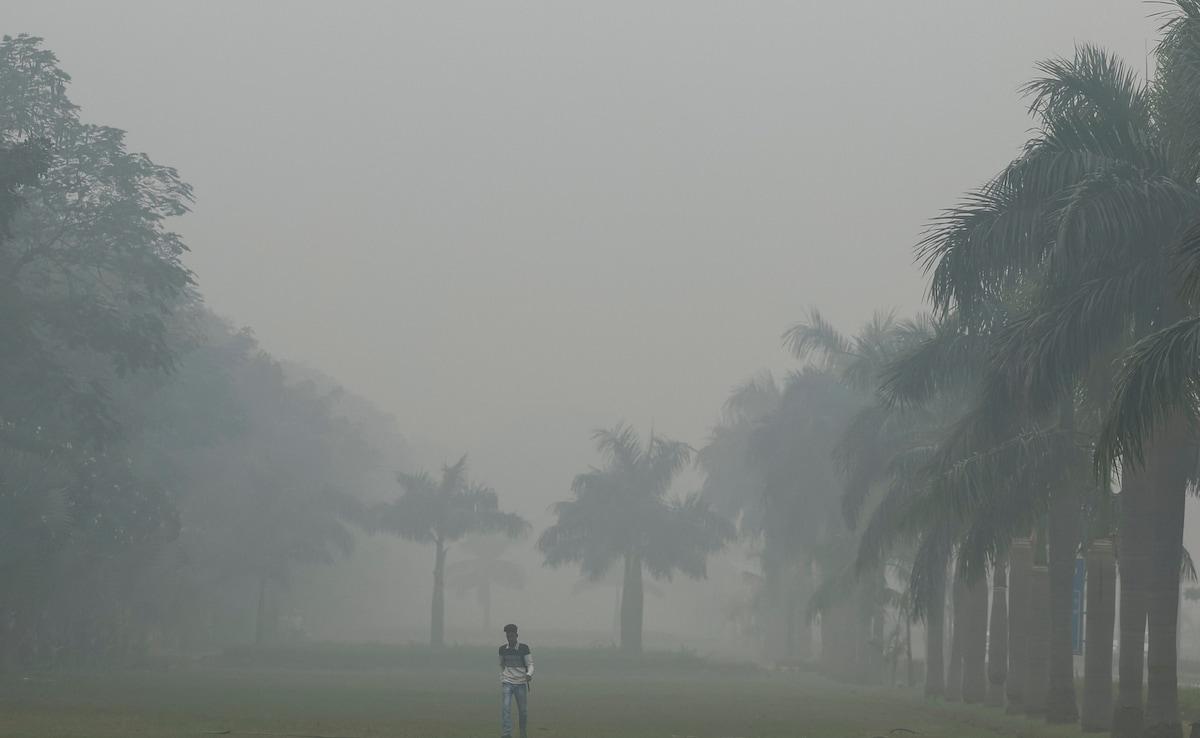 Delhi Schools Mandate Face Masks For Students Attending Classes Offline